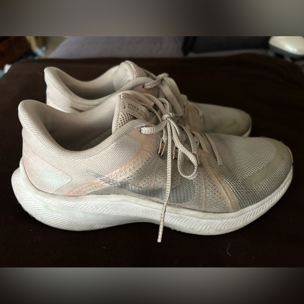 Women’s NIKE running shoes size 7.5